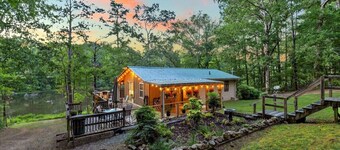 Lake Retreat Rustic Fishing Cabin
Near University of Alabama Tannehill Mercedes