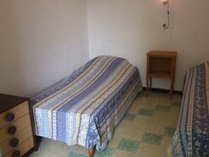 2 bedrooms, iron/ironing board