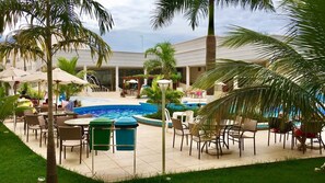 Piscina externa, piscina aquecida