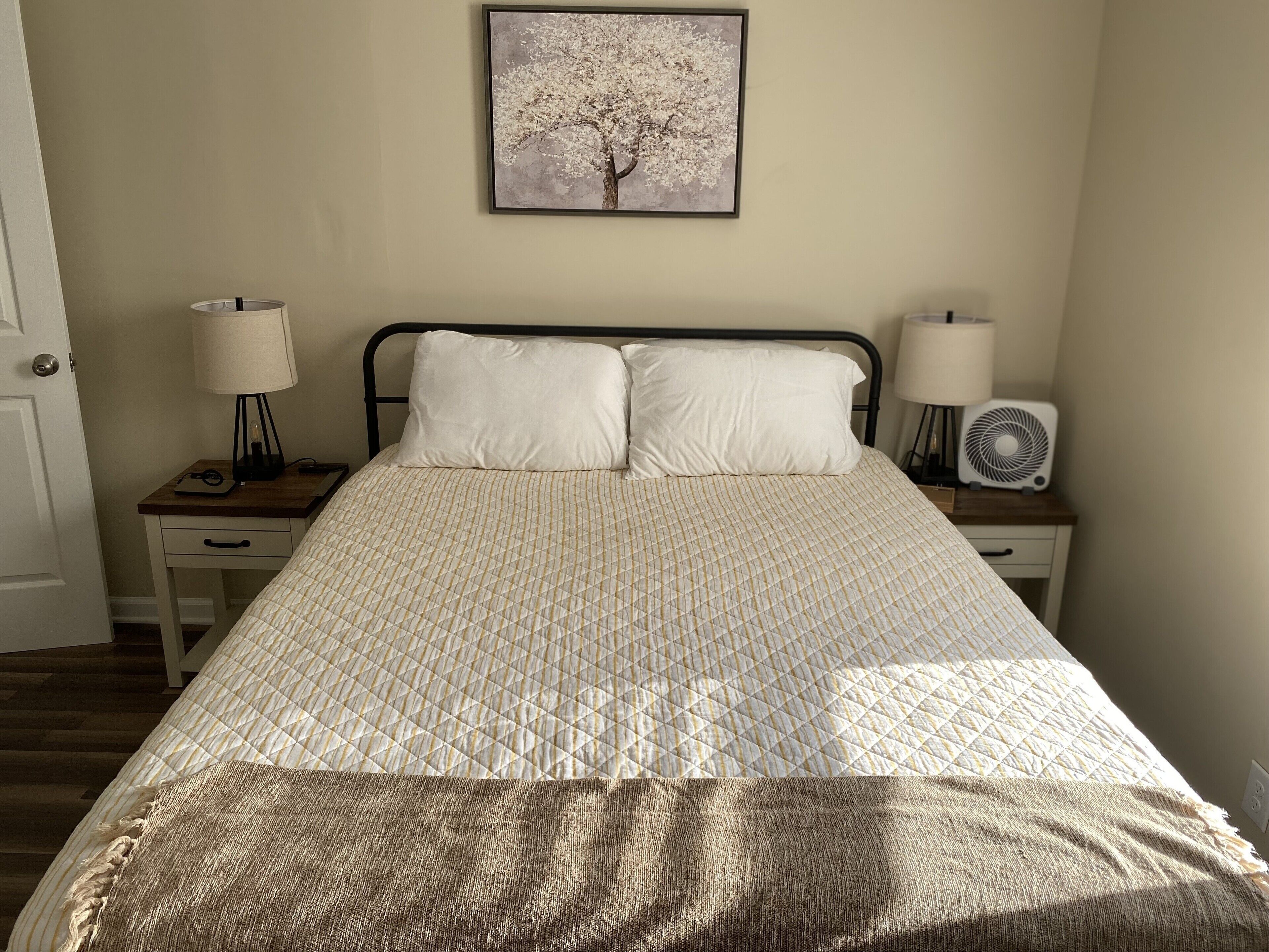 3 bedrooms, desk, free WiFi, bed sheets