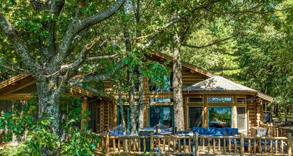 Lake Hudson Grand Lodge - 3 bed 2.5 bath Log Home