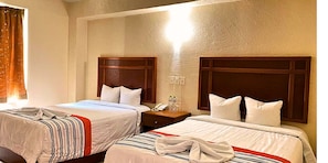 Family Double Room | Desk, free WiFi, bed sheets