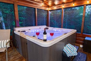 Indoor spa tub