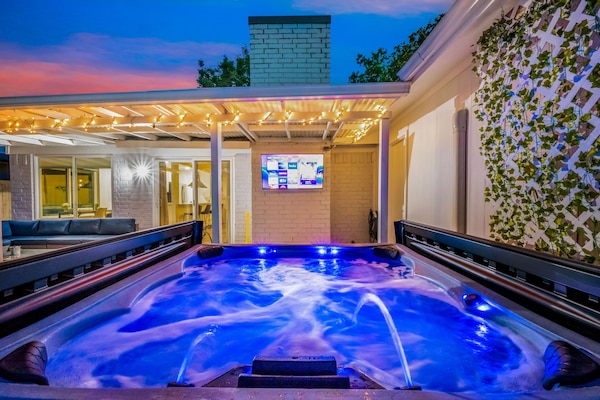 Bain à remous extérieur