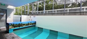 Innenpool, beheizter Pool