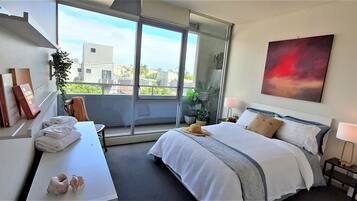 2 bedrooms, desk, iron/ironing board, free WiFi