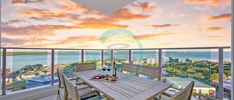 시그니처 펜트하우스 | 발코니