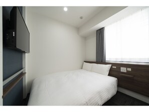 1 bedroom, desk, free WiFi, bed sheets
