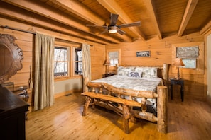 5 bedrooms, desk, iron/ironing board, free WiFi
