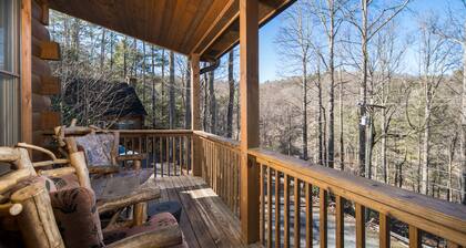 Sleeps 13, Hot Tub, Game Room,River Access, Close to Slopes, App State, Downtown