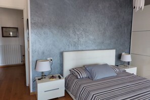 2 chambres, coffre-fort, fer et planche à repasser, Wi-Fi