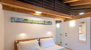 1 bedroom, iron/ironing board, free WiFi