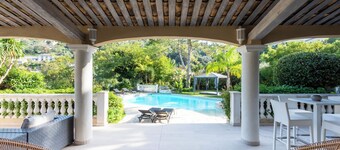 VILLA 330m2, heated pool and Jacuzzi