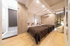3 habitaciones, tabla de planchar con plancha y wifi gratis 