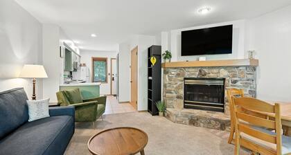 *Central Fish Creek* - Near Peninsula State Park and Shopping!