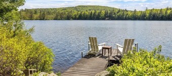 Pond Retreat: Beach, Kayak, Canoe, Deck, Firepit,