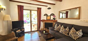 Télévision, cheminée