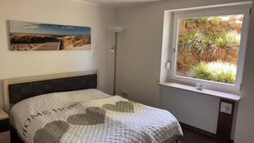 1 Schlafzimmer, Bügeleisen/Bügelbrett, kostenloses WLAN, Bettwäsche