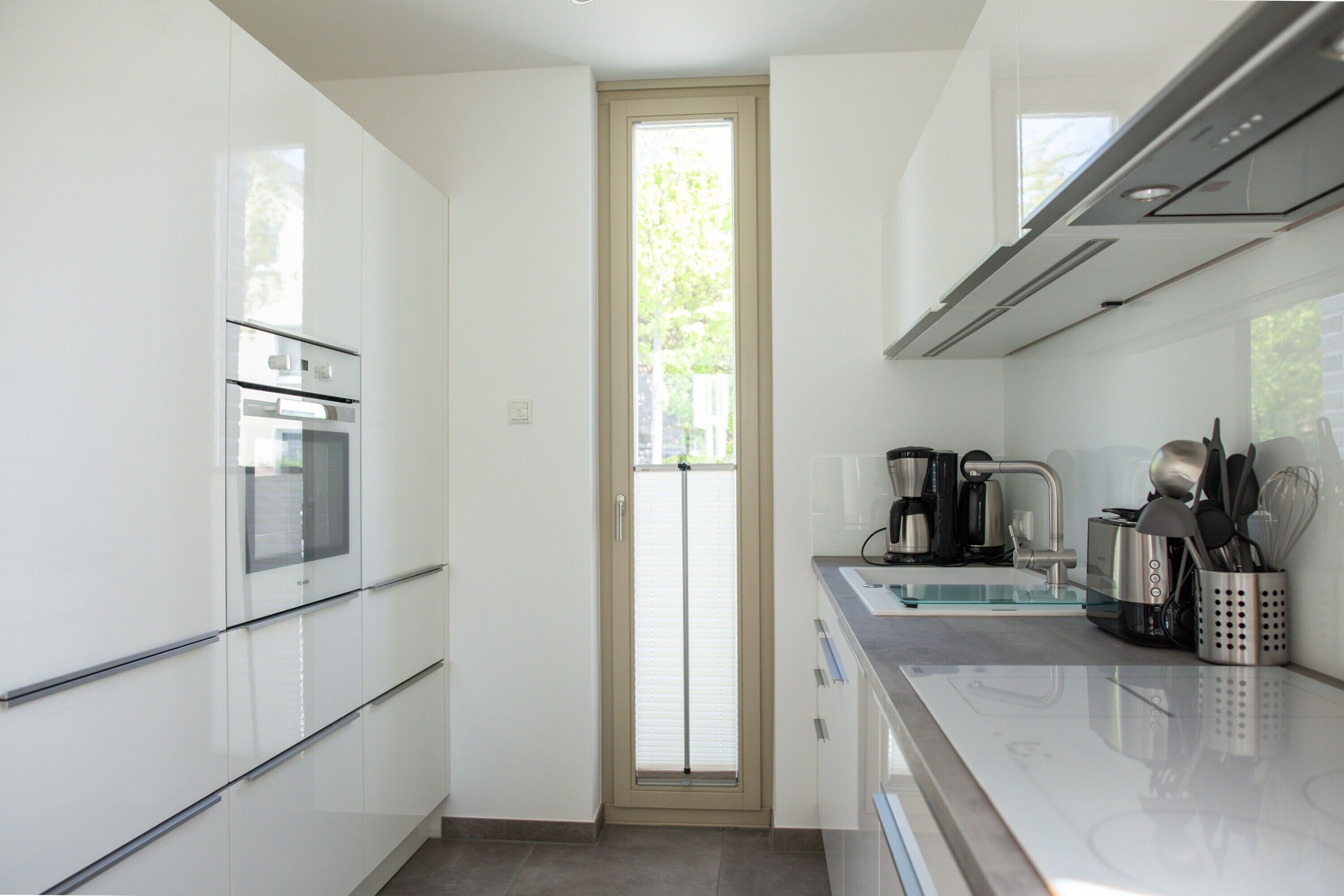 Réfrigérateur, four, plaque de cuisson, lave-vaisselle