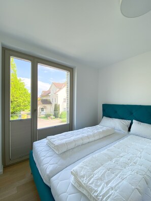 4 makuuhuonetta, ilmainen Wi-Fi, vuodevaatteet