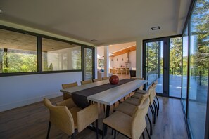 Dining - New Modern Home, Golf, Polo, Few Minutes From Catedral Ski Resort.  (San Carlos de Bariloche)