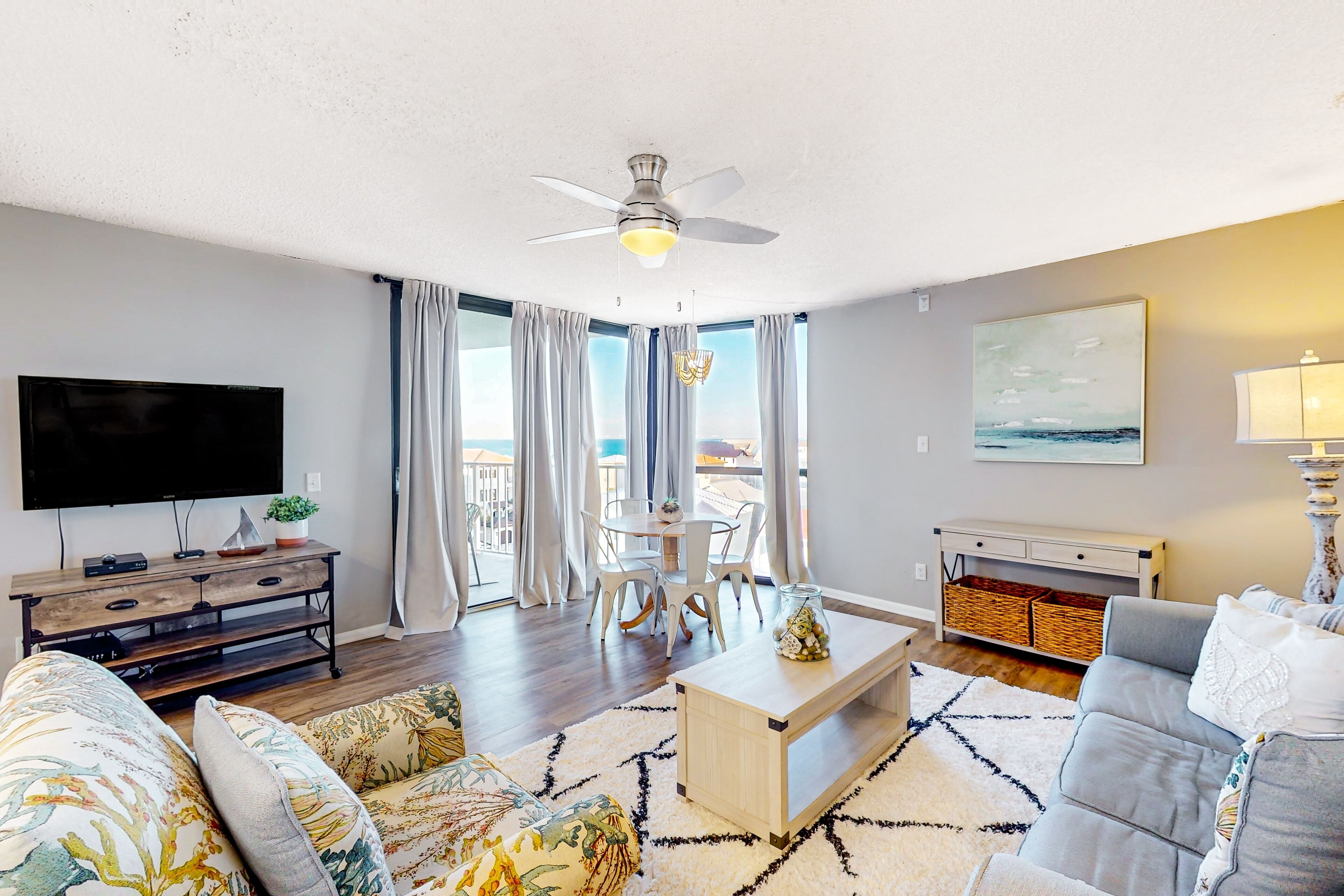 Beach view condo with a pool, hot tub, tennis, WiFi, and washer/dryer