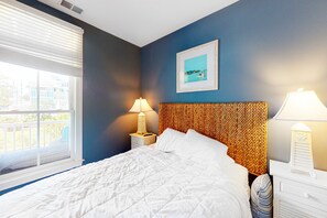 12 bedrooms, WiFi, bed sheets - Side-by-side homes with bay views, resort pools, tennis, & gym - near beach (Ocean City)