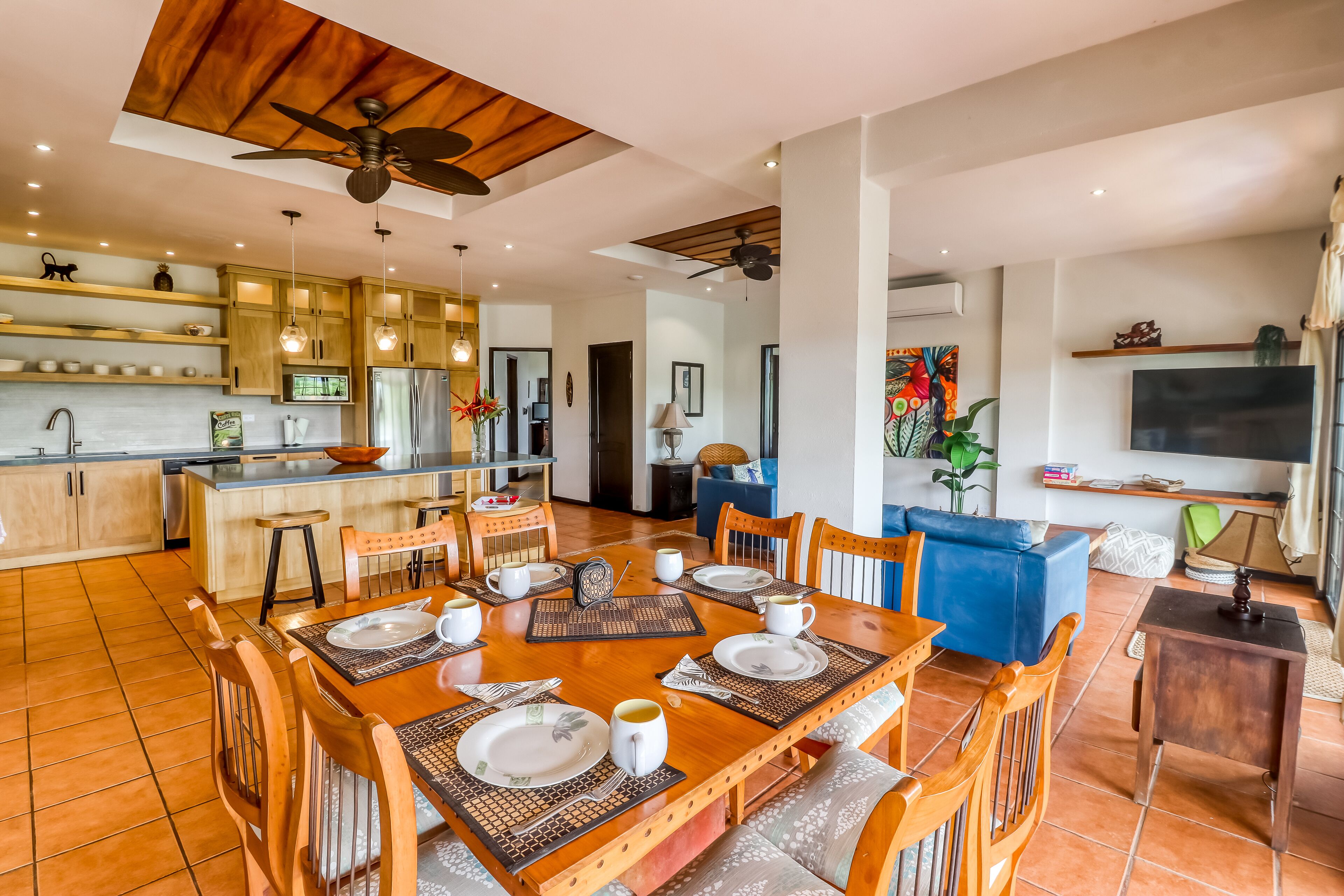 雪櫃、微波爐、焗爐、爐具