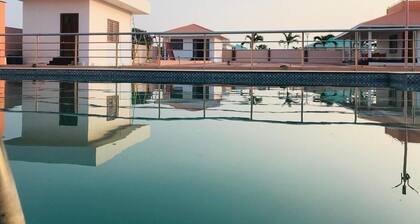 King Farmhouse - Deluxe