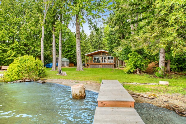 Pool - Waterfront home on Lake Whatcom with private dock, beach, firepit & woodstove (Bellingham)