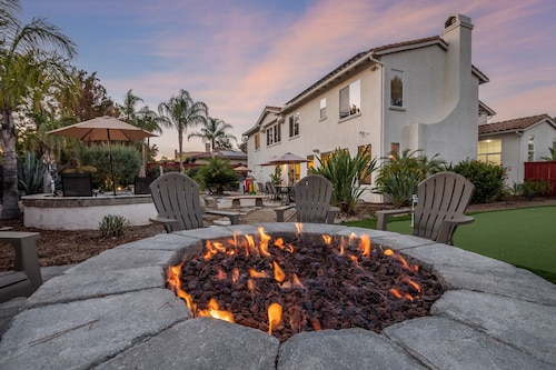 Stunning 5BR Resort w/ Game Room, Pool & Hot Tub!