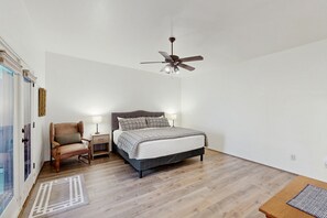 2 dormitorios, tabla de planchar con plancha, Internet y ropa de cama