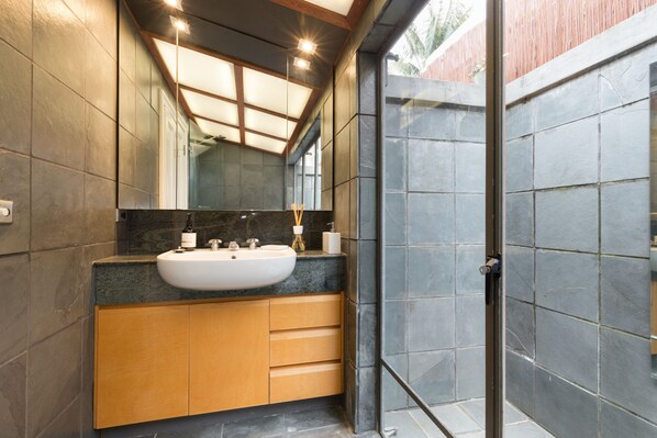 Ensemble douche/baignoire