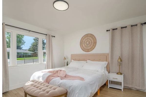 2 habitaciones, escritorio, wifi gratis y ropa de cama 