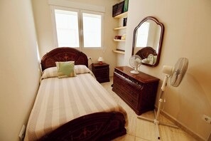 3 bedrooms, iron/ironing board, free WiFi, bed sheets - Puerto Romano II 88 by homeprive (Denia)