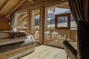 2 Schlafzimmer, Zimmersafe, Schreibtisch, Reisekinderbett