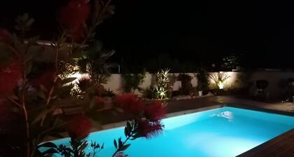 Maison de Ville Avec Piscine