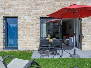 Terrace - Les Villas du Men Du by Interhome (Carnac)