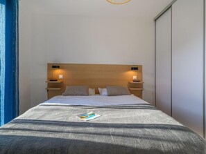 Bedroom - Les Villas du Men Du by Interhome (Carnac)