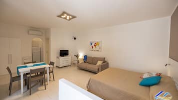 1 chambre, fer et planche Ă  repasser, Wi-Fi gratuit, draps fournis