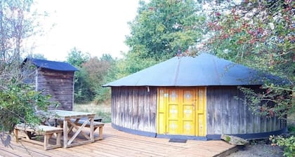 Wooden yurt La Citrolle in Le Thoureil, Maine & Loire