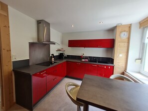 Fridge, microwave, dishwasher, toaster