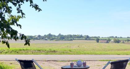 Maison de plain-pied confortable avec jardin Ă RongĂšres