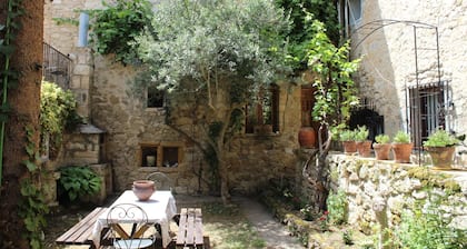 Lugar histórico con encanto en la ciudad medieval de Frías