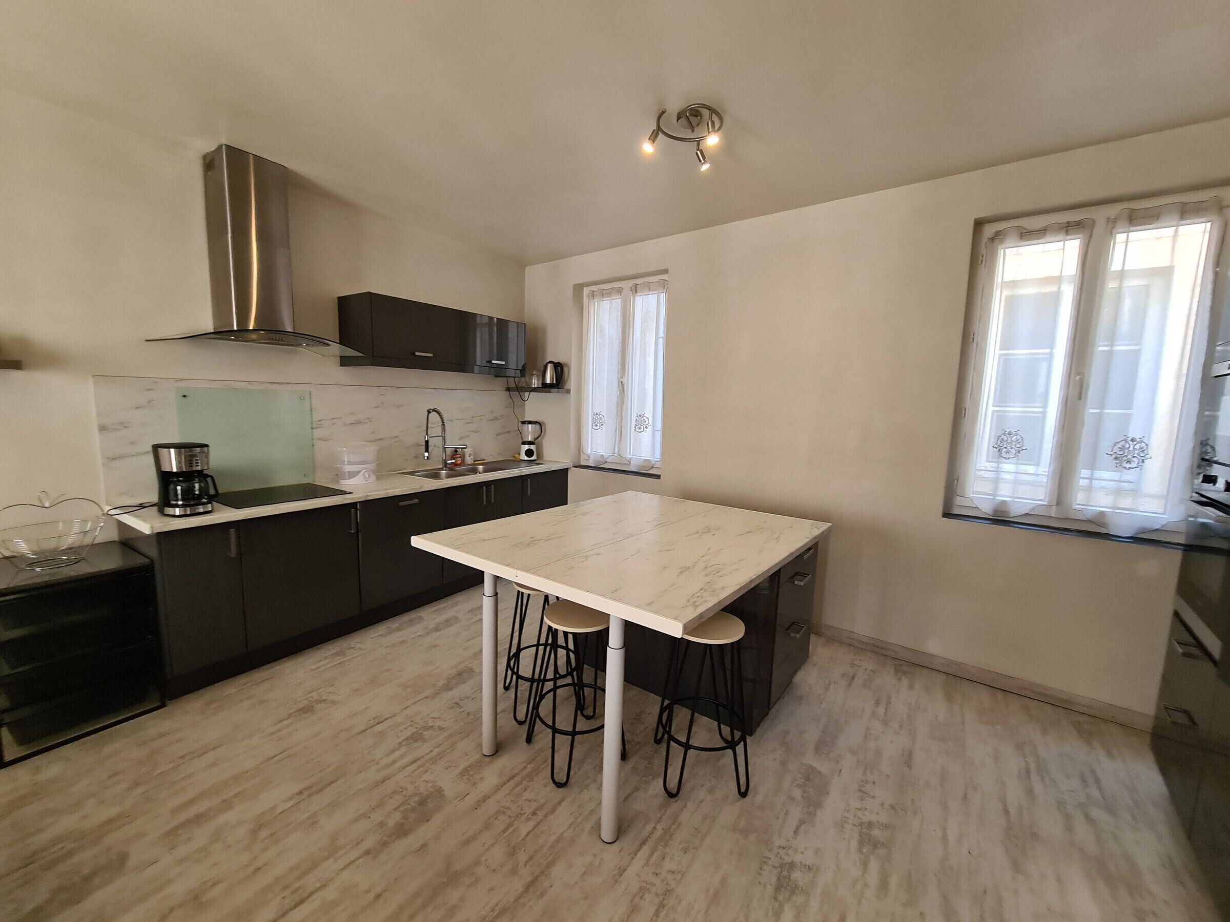 Fridge, microwave, dishwasher