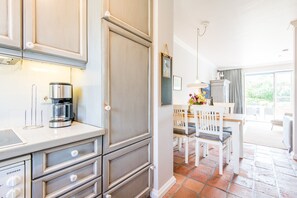 Kühlschrank, Ofen, Herdplatte, Geschirrspüler