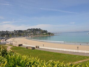Beach - Spacious house with enclosed garden 550m from the beach in Perros-Guirec (Perros-Guirec)