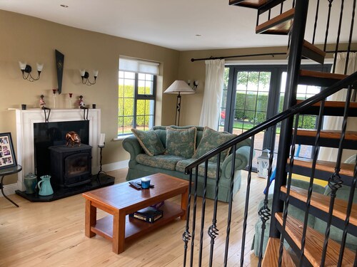 A stunning, modern farmhouse 4km from the village of Adare.