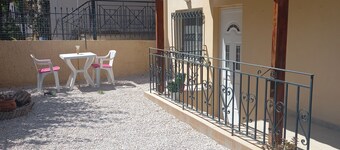 Extremely beautiful house with free parking close to the sea