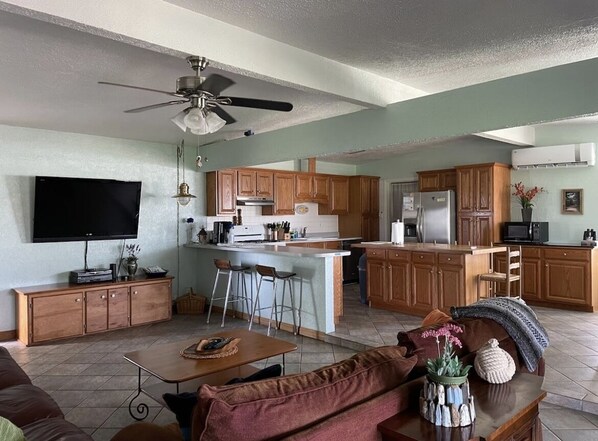 تلفزيون ذكي، مشغل دي في دي